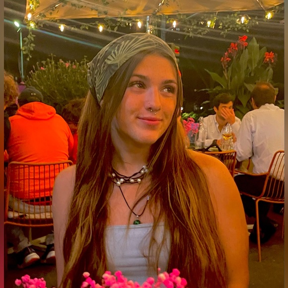 Meet your Posher, Riley - Picture 1 of 3